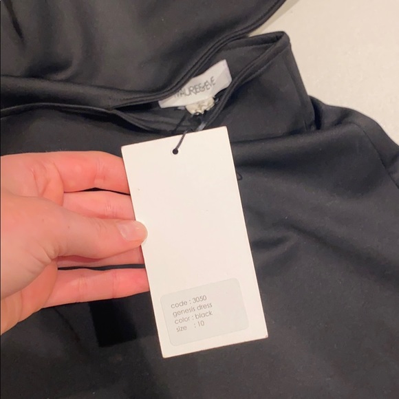 Black Maurie & Eve Genesis dress - Picture 8 of 9